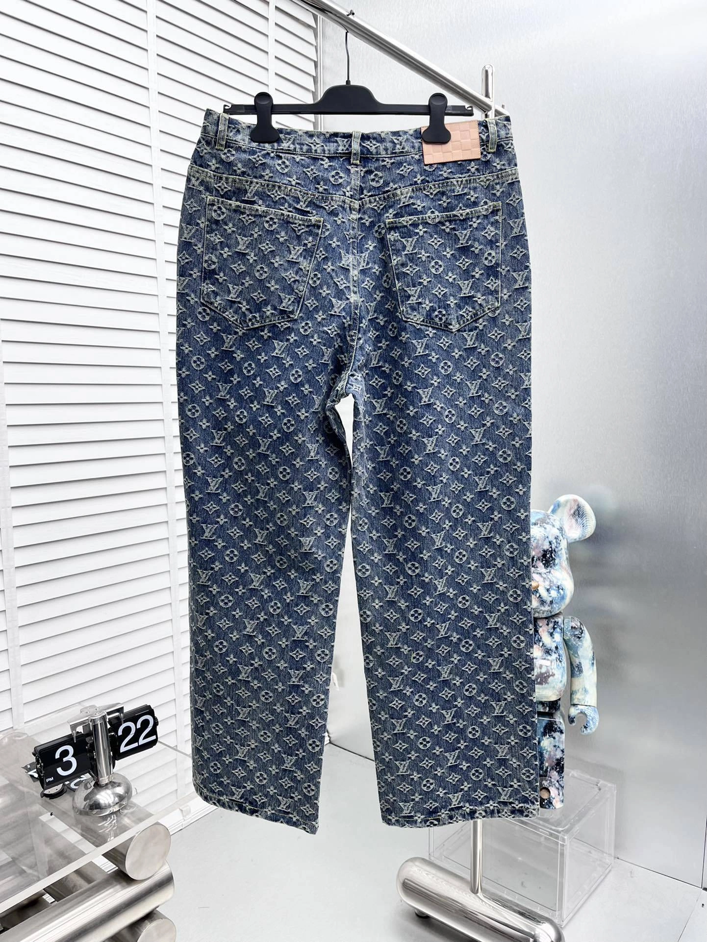 wg.luxury- 8V item:E-F237A0613